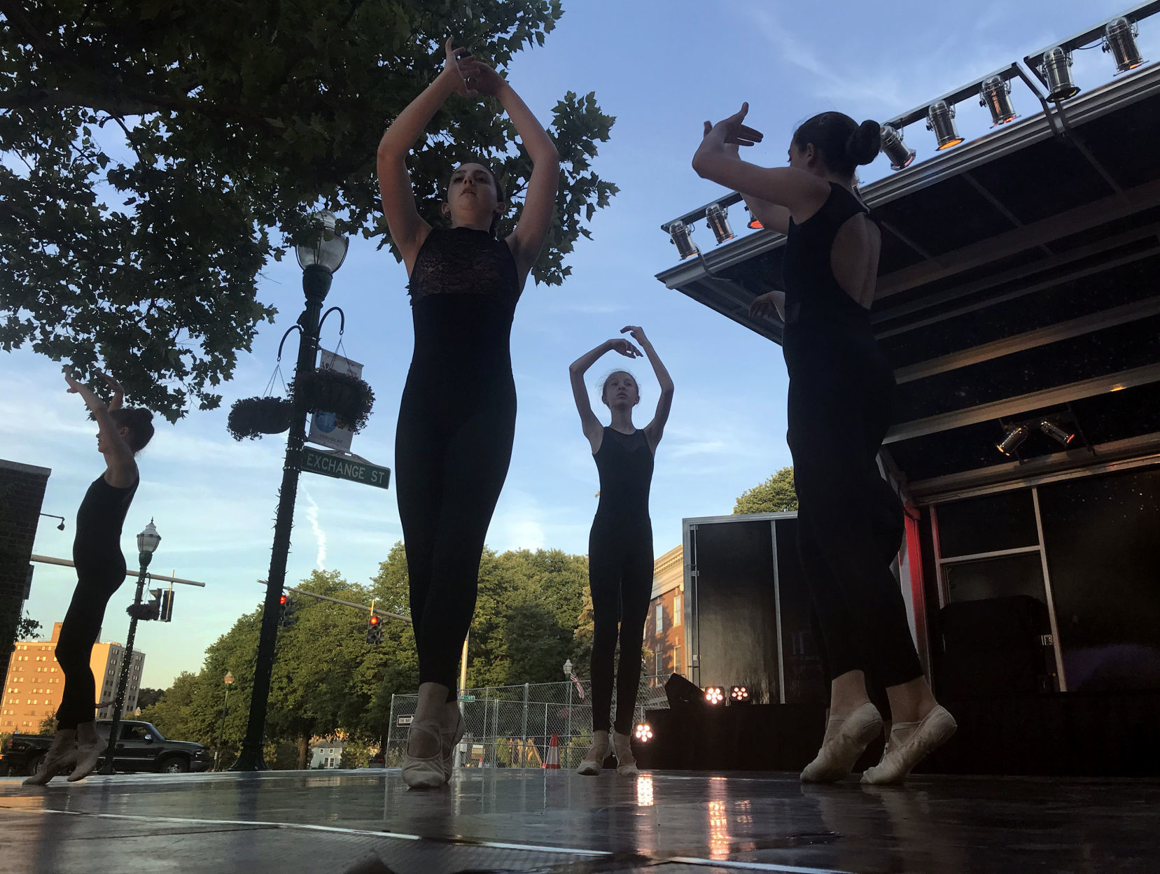 Dance 19.JPG
